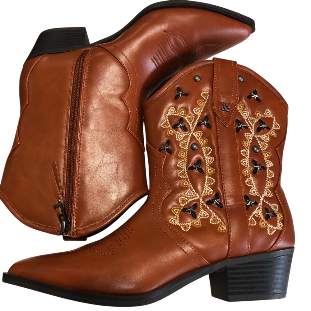 Sam & Libby Brown Cream Western- Vintage Embroidered Ankle Cowgirl Boots SZ. 8